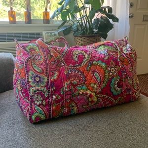 Vera Bradley duffle bag
